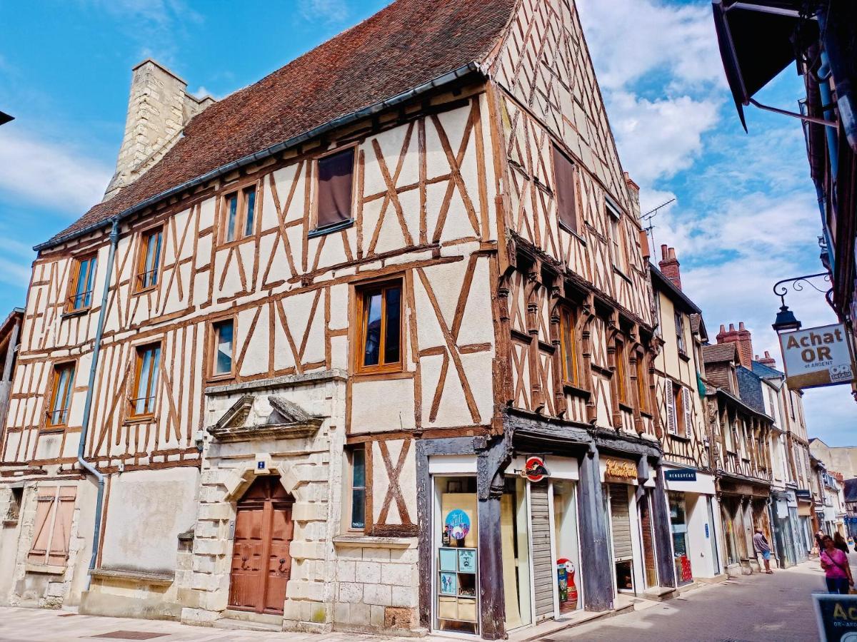 2 Pieces Totalement Renove Au Coeur De Bourges Daire Dış mekan fotoğraf