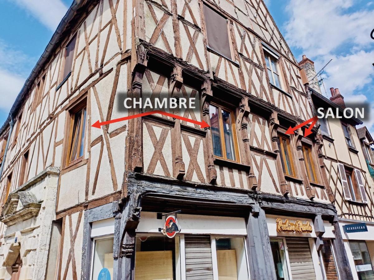 2 Pieces Totalement Renove Au Coeur De Bourges Daire Dış mekan fotoğraf
