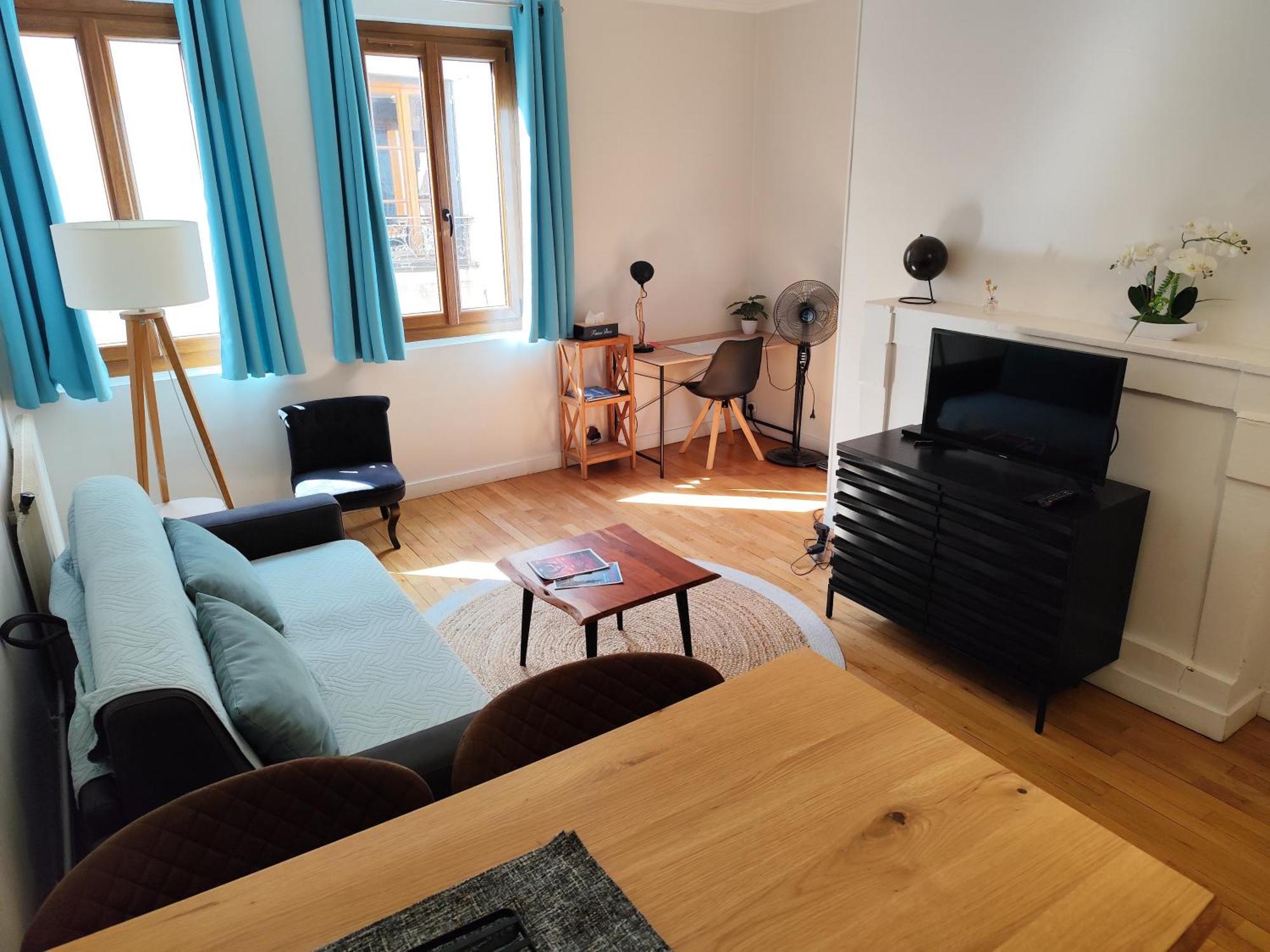 2 Pieces Totalement Renove Au Coeur De Bourges Daire Dış mekan fotoğraf